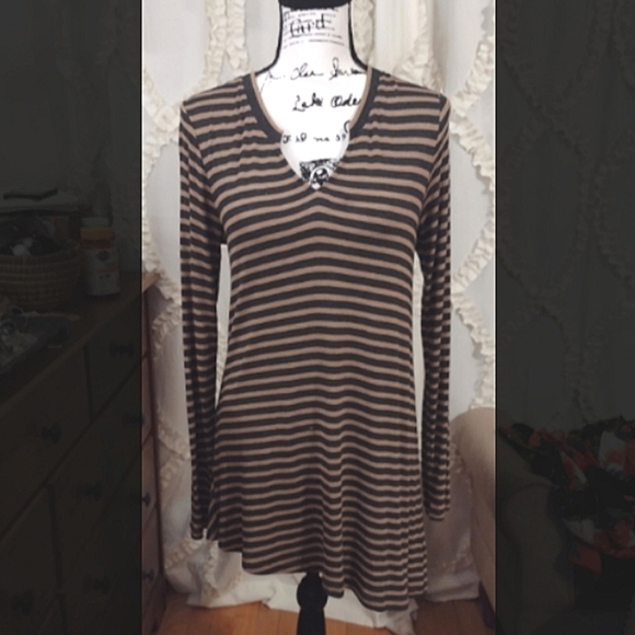 EUC: Cabin Asymmetrical Striped Mini Dress orTunic Top fits many sizes! XS-Large - Picture 1 of 4